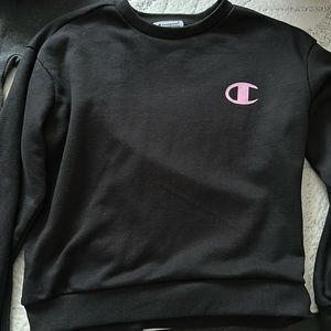 Champion shirt size M